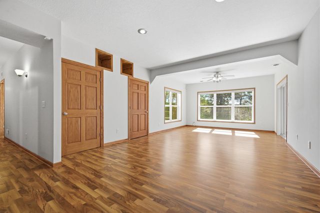 749 Ali Lane, Victoria, MN 55386