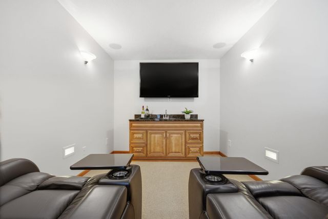 749 Ali Lane, Victoria, MN 55386