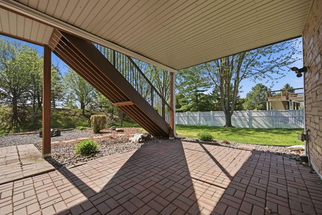 749 Ali Lane, Victoria, MN 55386