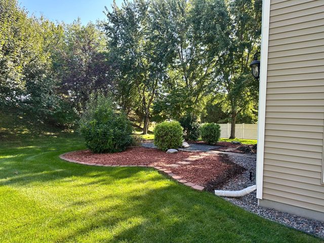 749 Ali Lane, Victoria, MN 55386