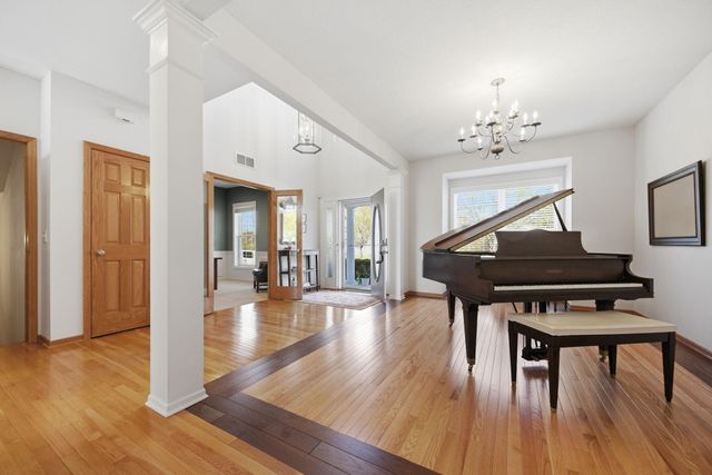 749 Ali Lane, Victoria, MN 55386