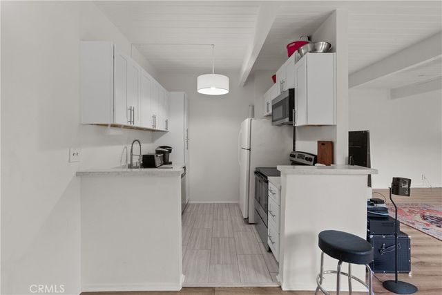 12014 Kling Street 23, Valley Village, CA 91607