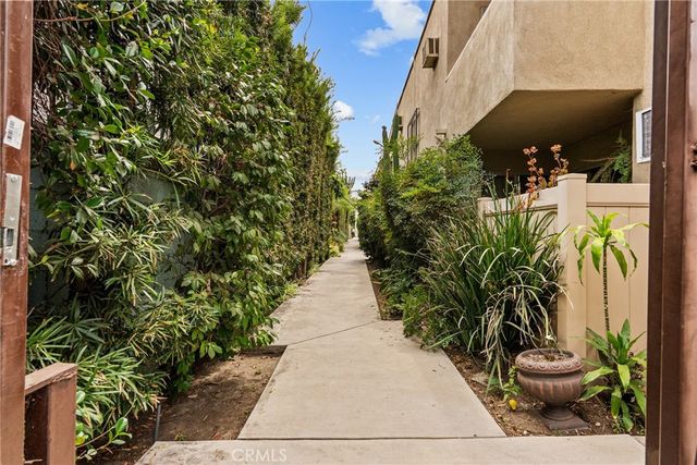 12014 Kling Street 23, Valley Village, CA 91607