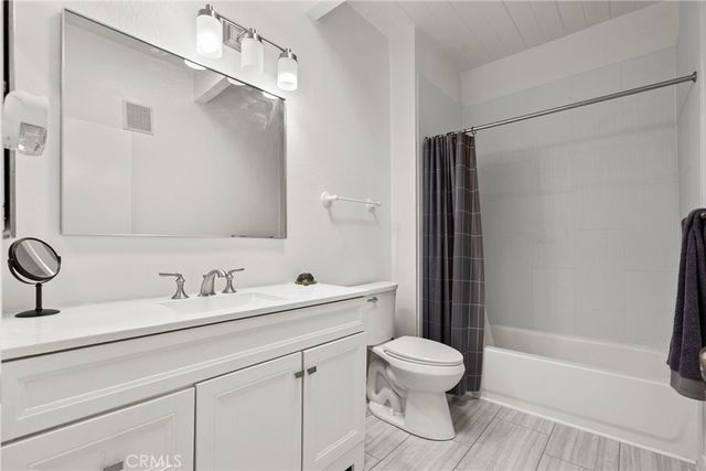 12014 Kling Street 23, Valley Village, CA 91607