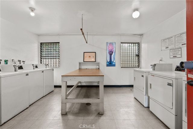 12014 Kling Street 23, Valley Village, CA 91607