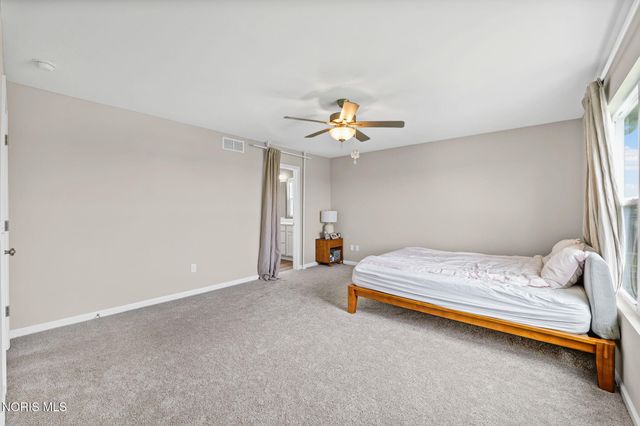 199 Valley Hall Drive, Perrysburg, OH 43551