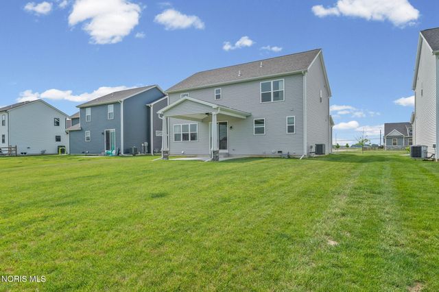 199 Valley Hall Drive, Perrysburg, OH 43551