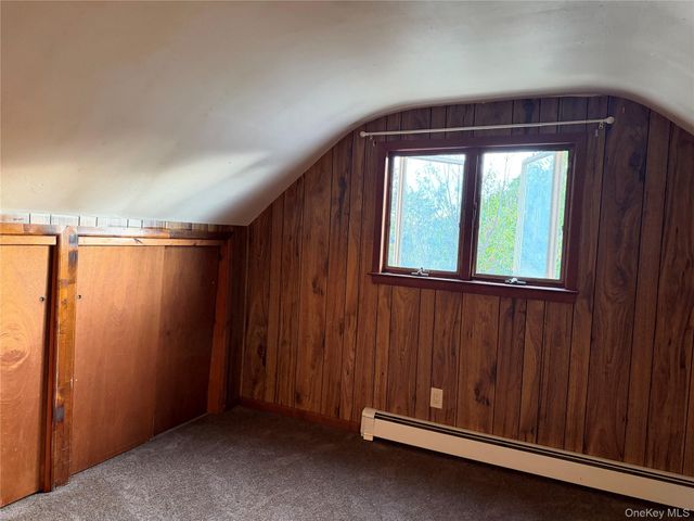 7 Crystal Lane, Brentwood, NY 11717