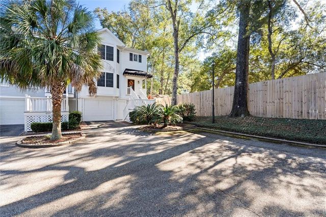270 Hillcrest Road 401, Mobile, AL 36608