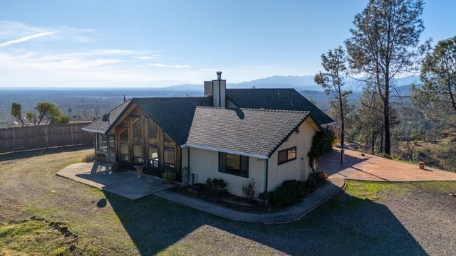 14018 Highview Trail, Redding, CA 96003
