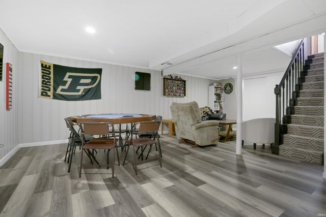 2220 Swinging Way, Evansville, IN 47711