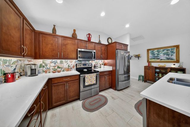 184 Mediterranean Boulevard N, Port St. Lucie, FL 34952