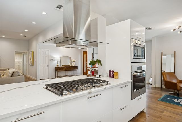 9522 Robin Meadow Drive, Dallas, TX 75243