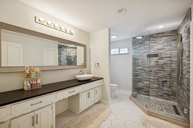 9522 Robin Meadow Drive, Dallas, TX 75243