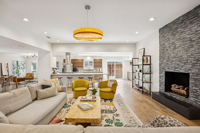 9522 Robin Meadow Drive, Dallas, TX 75243