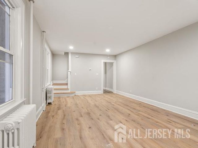 895 Port Reading Avenue 2, Port Reading, NJ 07064