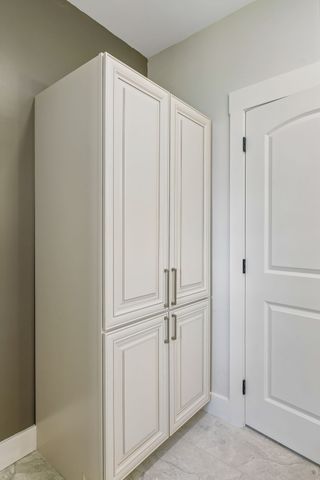 136 Summer Lake Dr, Summertown, TN 38483