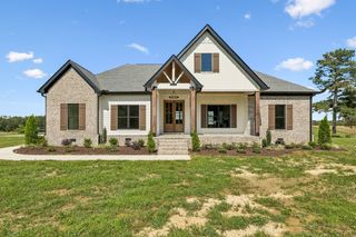 136 Summer Lake Dr, Summertown, TN 38483