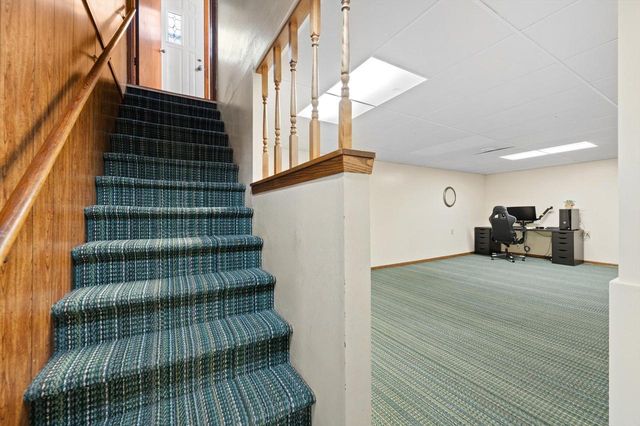 9322 W Cold Spring ROAD, Greenfield, WI 53228