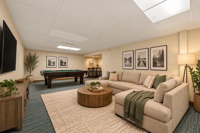 9322 W Cold Spring ROAD, Greenfield, WI 53228