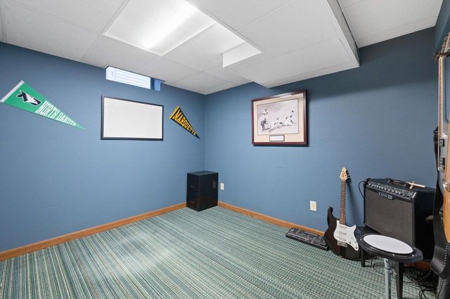 9322 W Cold Spring ROAD, Greenfield, WI 53228