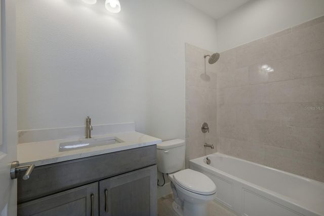 6009 WHITE MANGROVE LANE, Bradenton, FL 34210