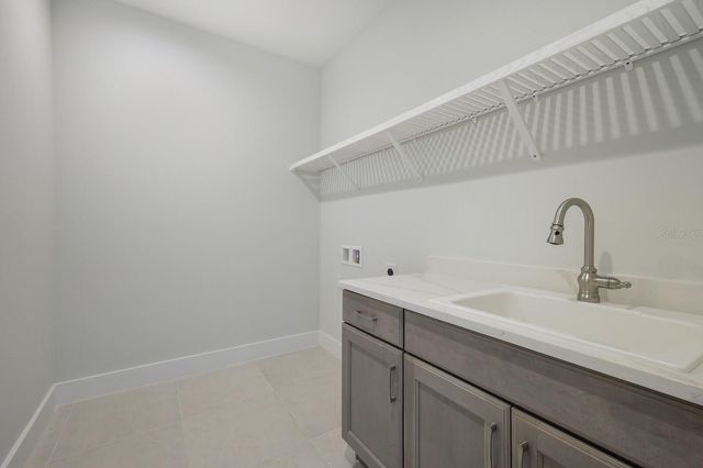 6009 WHITE MANGROVE LANE, Bradenton, FL 34210