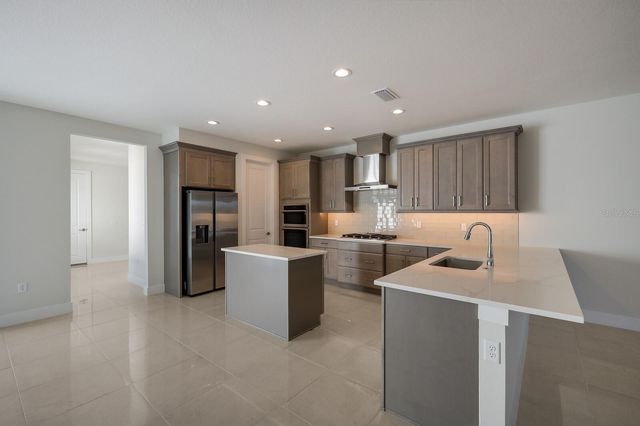 6009 WHITE MANGROVE LANE, Bradenton, FL 34210