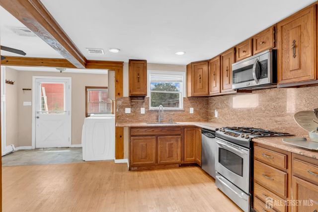247 Friendship Road, South Brunswick, NJ 08512