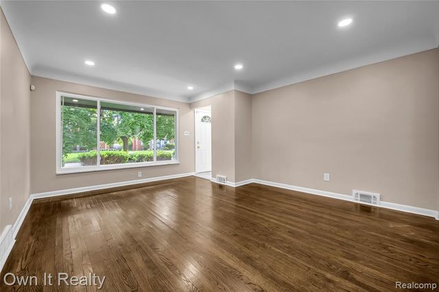 16199 Ferguson Street, Detroit, MI 48235
