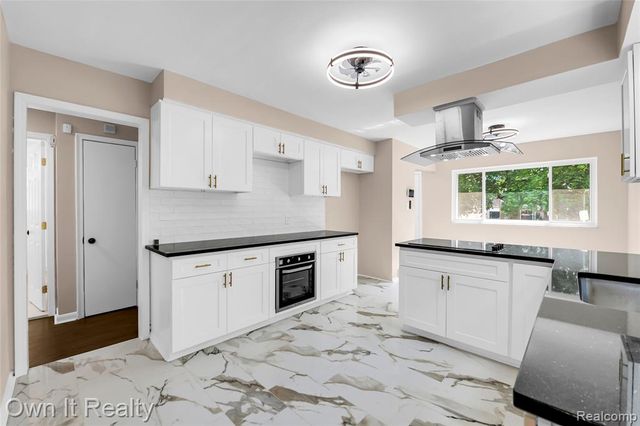 16199 Ferguson Street, Detroit, MI 48235