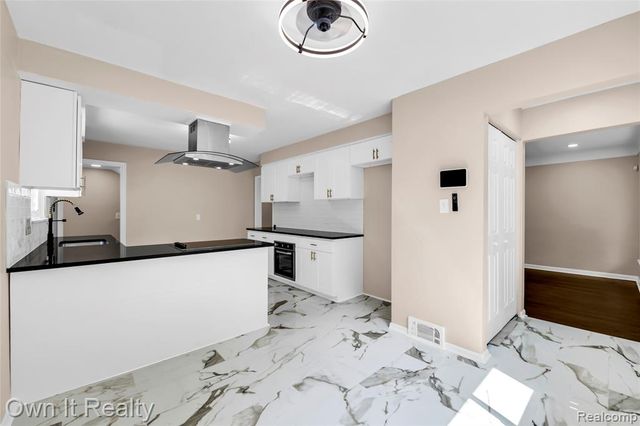 16199 Ferguson Street, Detroit, MI 48235