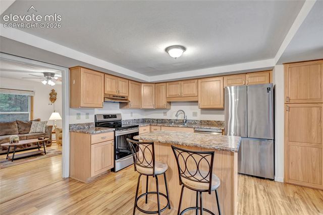 381 Raspberry Lane, Monument, CO 80132