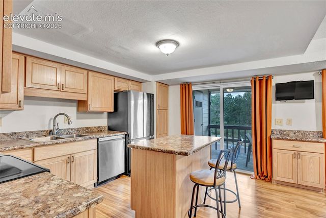 381 Raspberry Lane, Monument, CO 80132