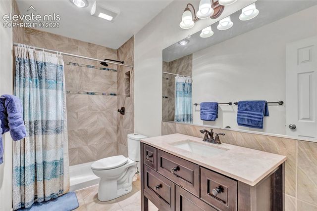 381 Raspberry Lane, Monument, CO 80132