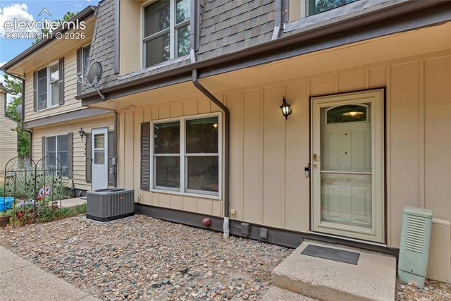 381 Raspberry Lane, Monument, CO 80132