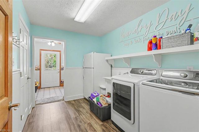 8237 Spring Hill Farm RD, Gloucester, VA 23061