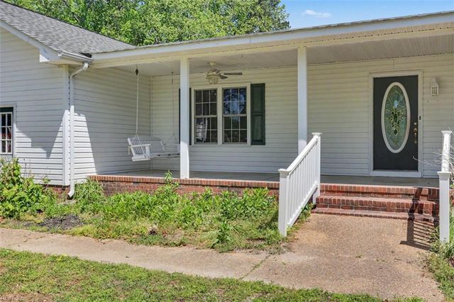 8237 Spring Hill Farm RD, Gloucester, VA 23061