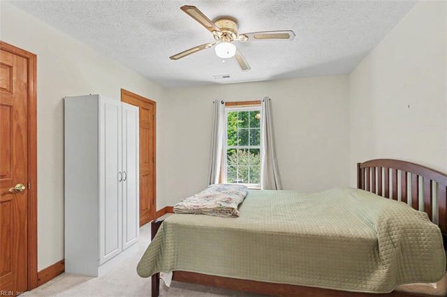 8237 Spring Hill Farm RD, Gloucester, VA 23061