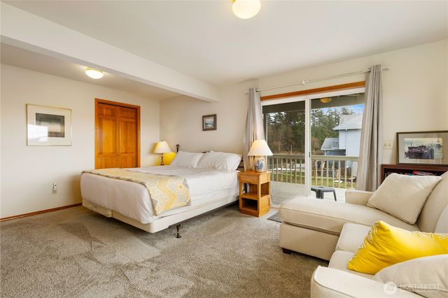 86 Keystone Avenue, Coupeville, WA 98239