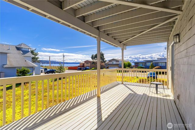 86 Keystone Avenue, Coupeville, WA 98239