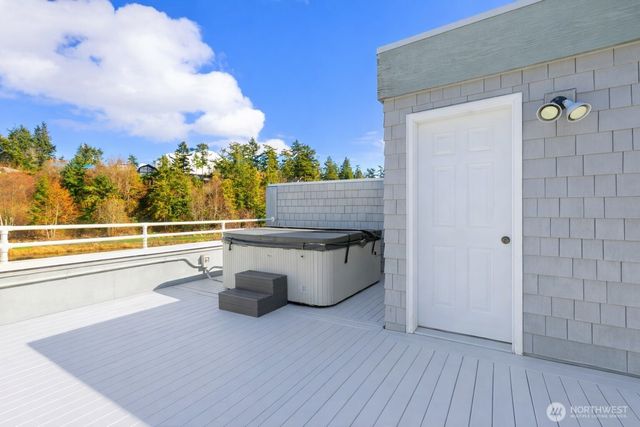 86 Keystone Avenue, Coupeville, WA 98239