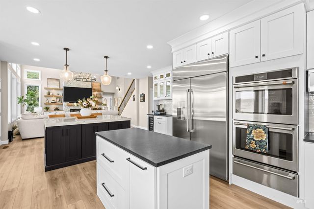 10226 W Deep Canyon Drive, Star, ID 83669