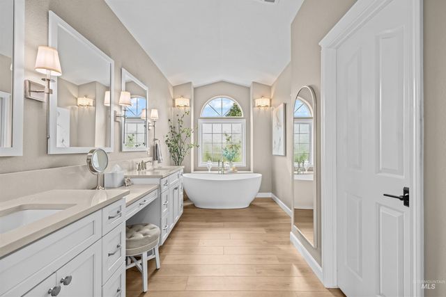 10226 W Deep Canyon Drive, Star, ID 83669