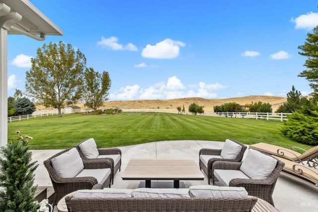 10226 W Deep Canyon Drive, Star, ID 83669