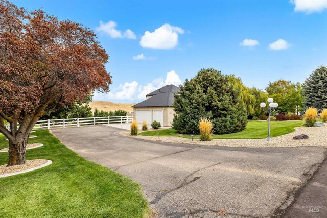 10226 W Deep Canyon Drive, Star, ID 83669