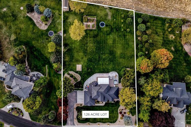 10226 W Deep Canyon Drive, Star, ID 83669