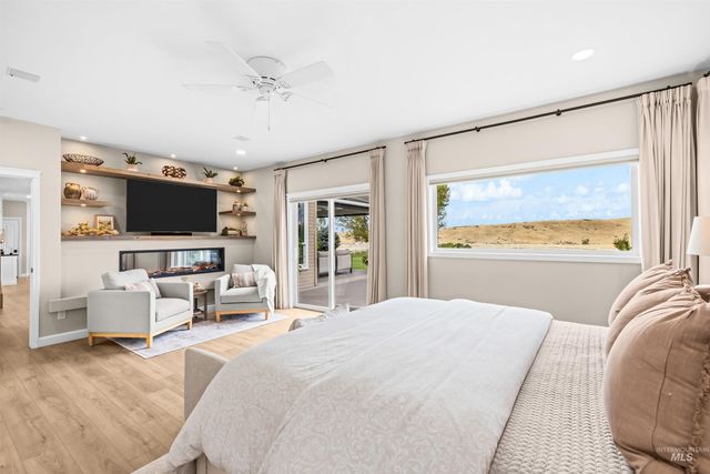 10226 W Deep Canyon Drive, Star, ID 83669