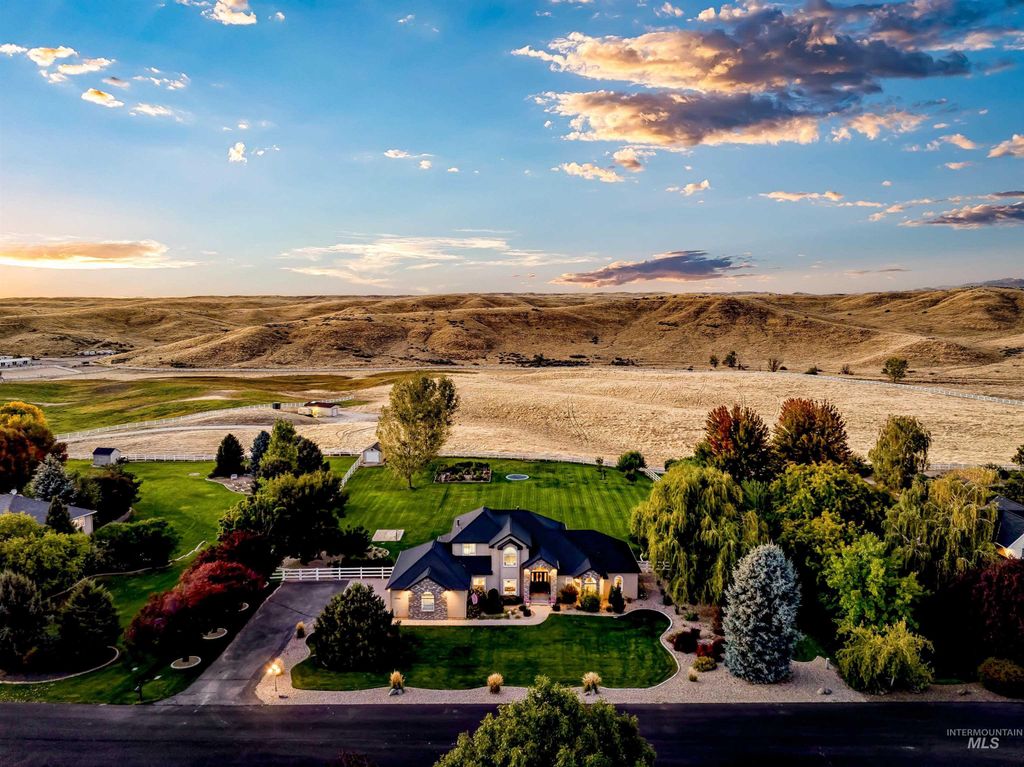 10226 W Deep Canyon Drive, Star, ID 83669 photo 2