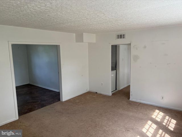 124-D CHERRY PARKE, Cherry Hill, NJ 08002